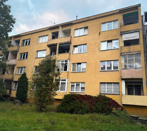 Dom przed pracami elewacyjnymi